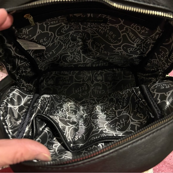 Betsey Johnson‎ Black and Tan Quilted Heart Backpack - Picture 2 of 10